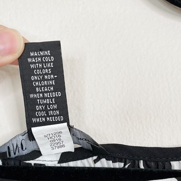 INC International Concepts Cold Shoulder Pleated Floral Blouse Black White M - Picture 10 of 10